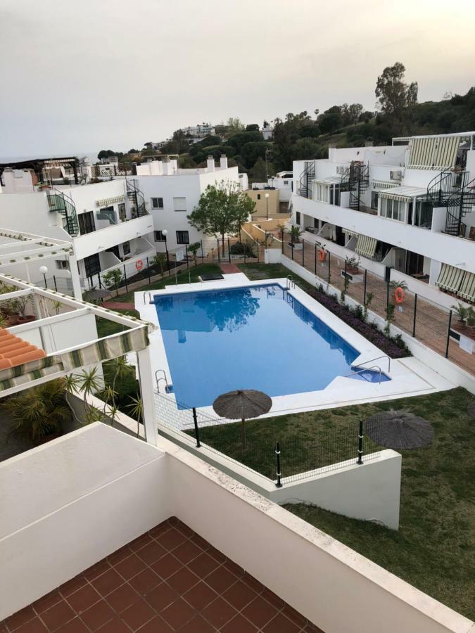 Apartamento Con Vista A La Piscina Apartment Benalmadena Ngoại thất bức ảnh